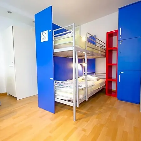 Hostel H2o