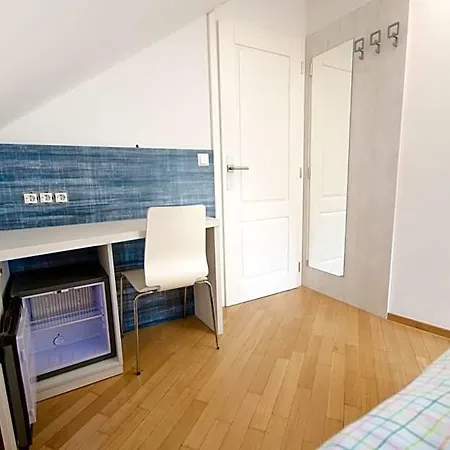 Hostel H2o