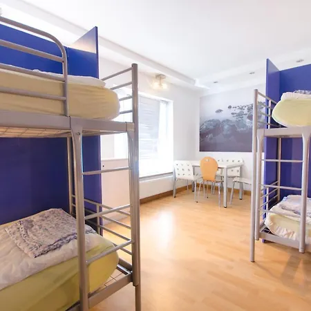 H2o Hostel *